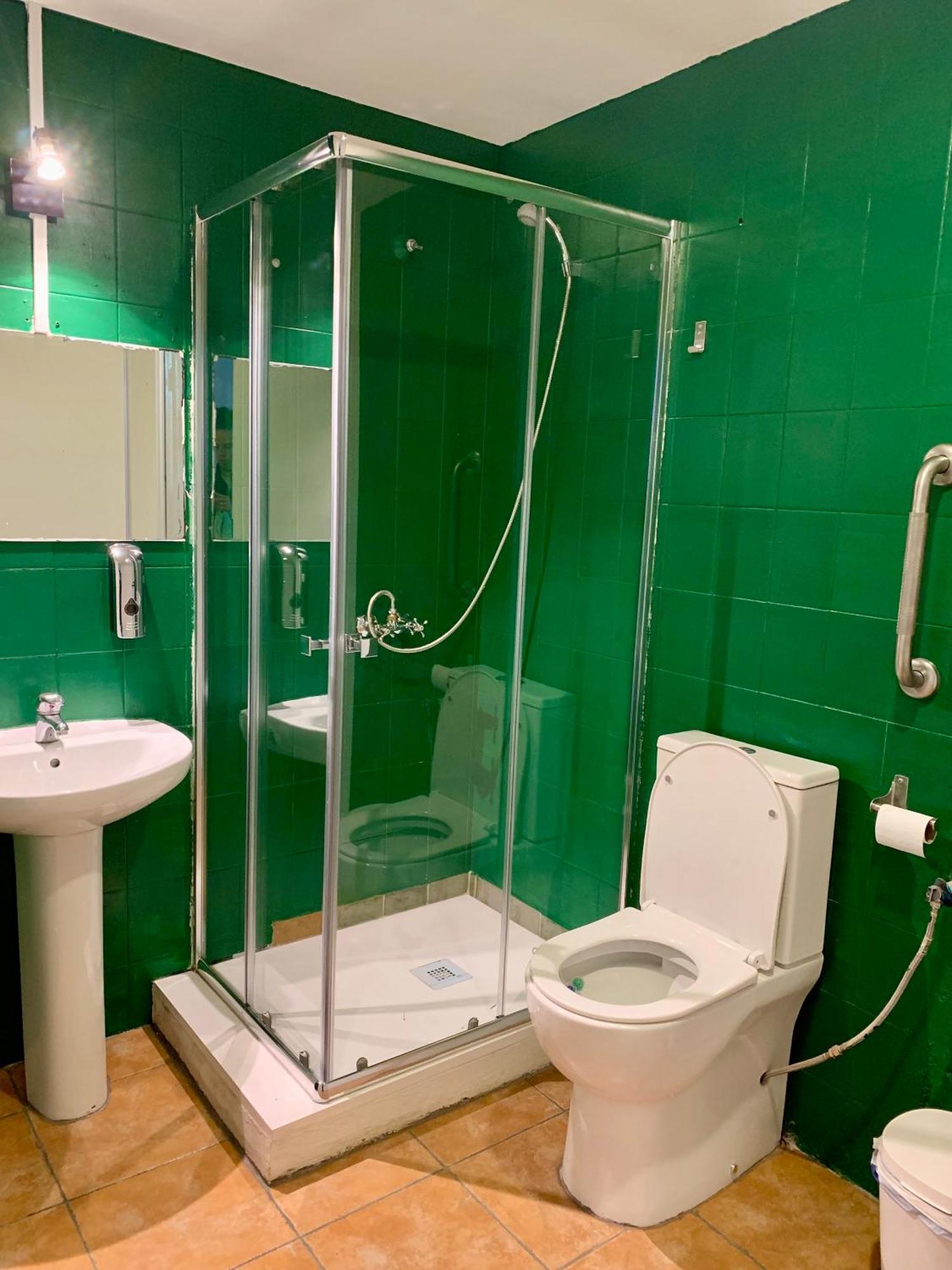 Spanglish Hostel เบนิดอร์ม ภายนอก รูปภาพ