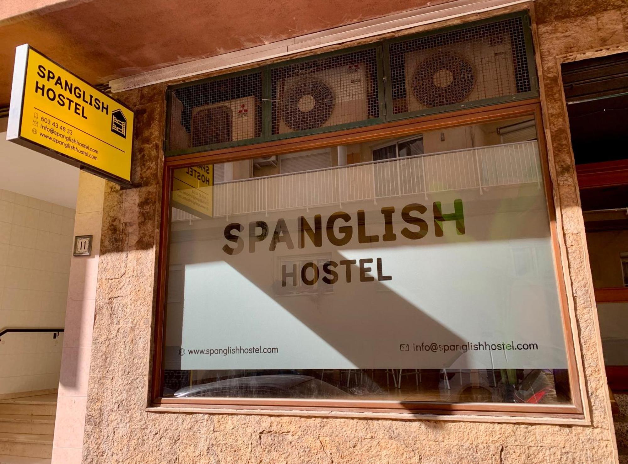 Spanglish Hostel เบนิดอร์ม ภายนอก รูปภาพ