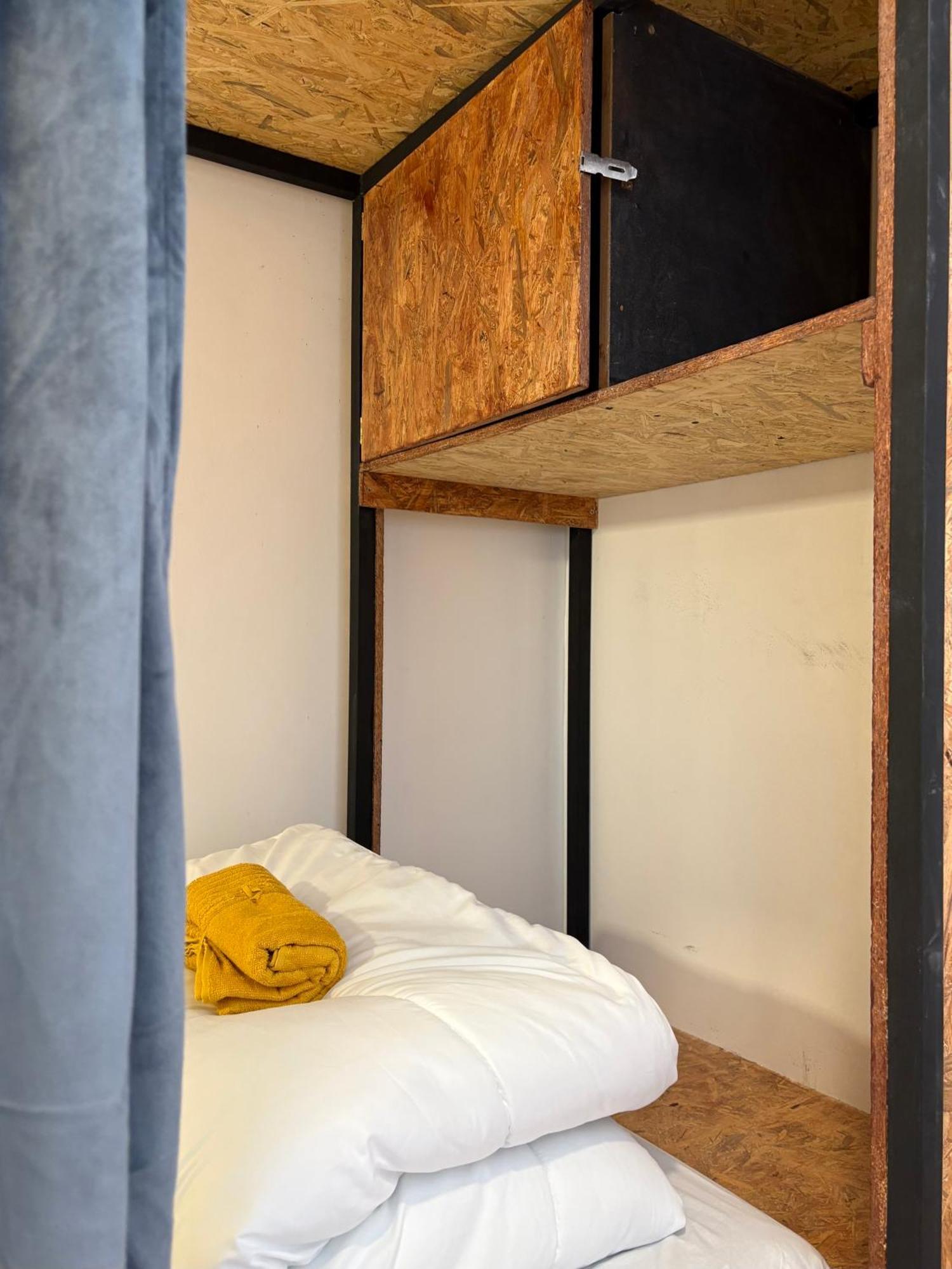 Spanglish Hostel เบนิดอร์ม ภายนอก รูปภาพ