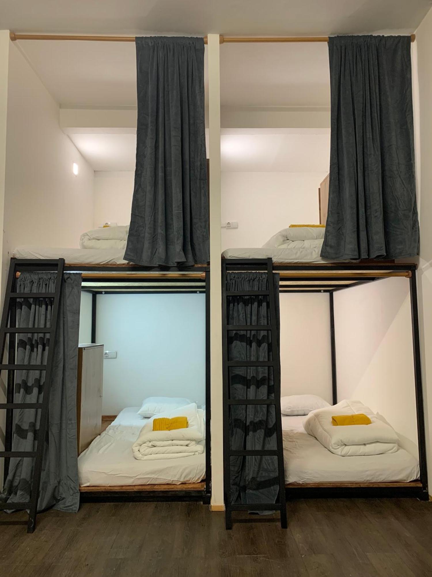 Spanglish Hostel เบนิดอร์ม ภายนอก รูปภาพ